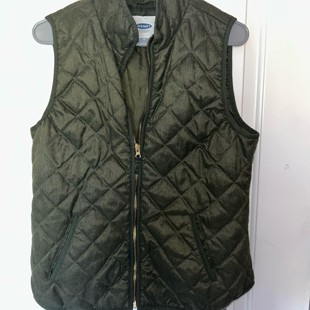 Old Navy Quilted Jacket in Olive Green M